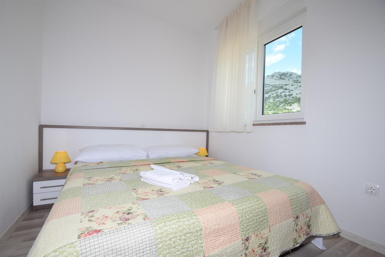 Anica Kuk * Starigrad Paklenica