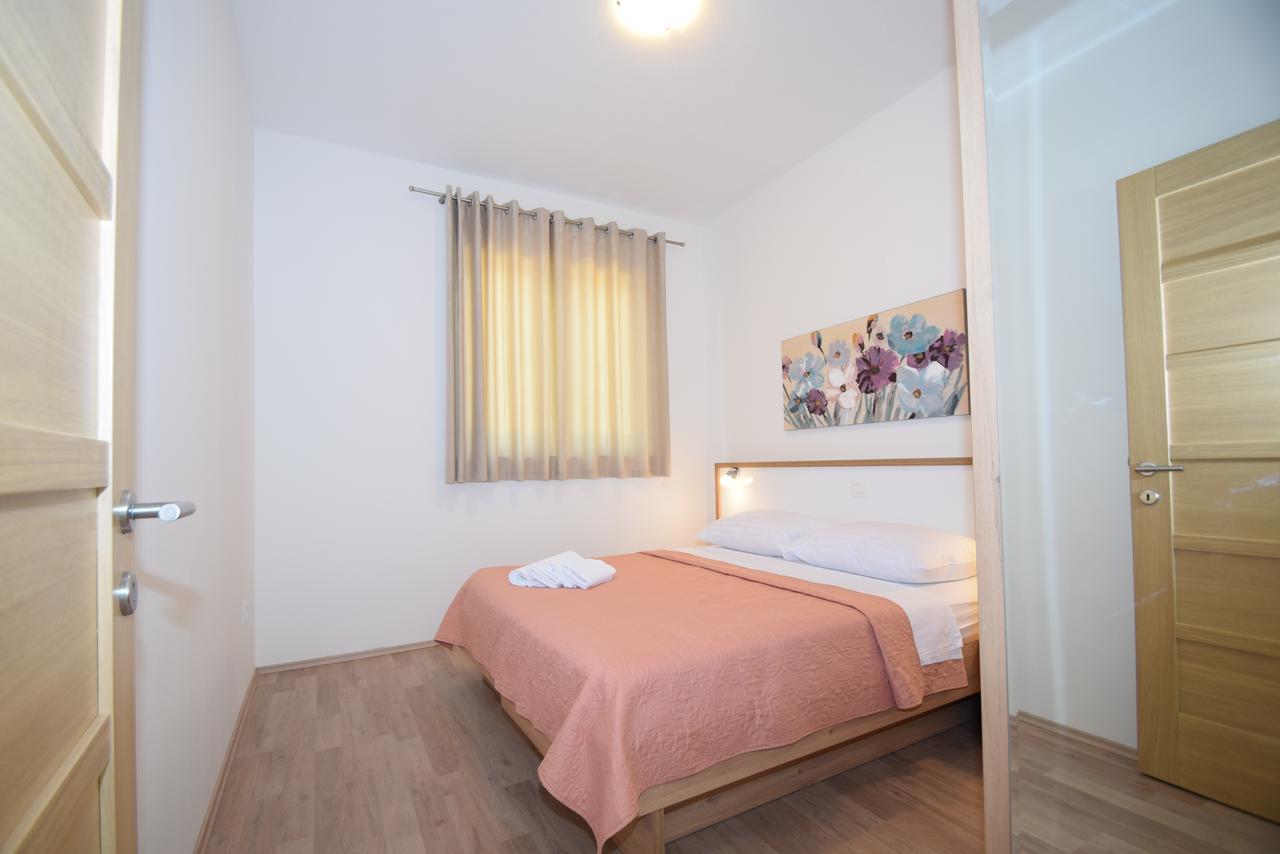 Anica Kuk Apartment *