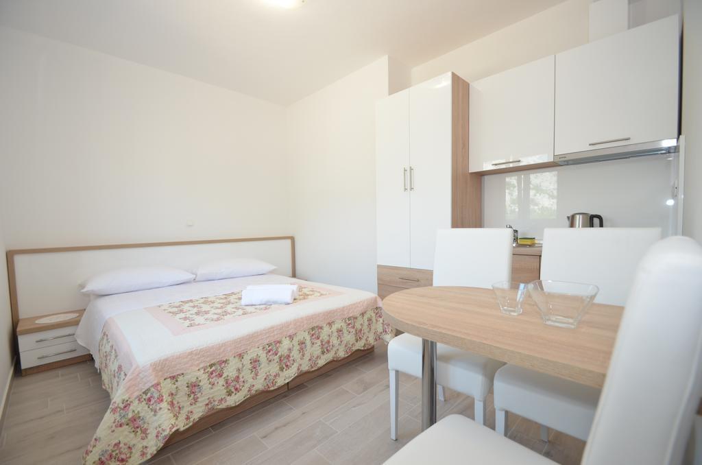 Anica Kuk Starigrad Paklenica