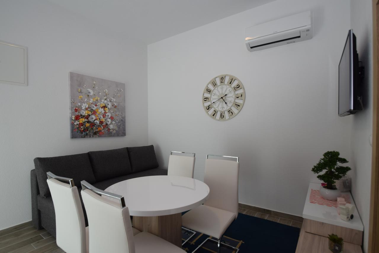 Anica Kuk Apartment Starigrad Paklenica