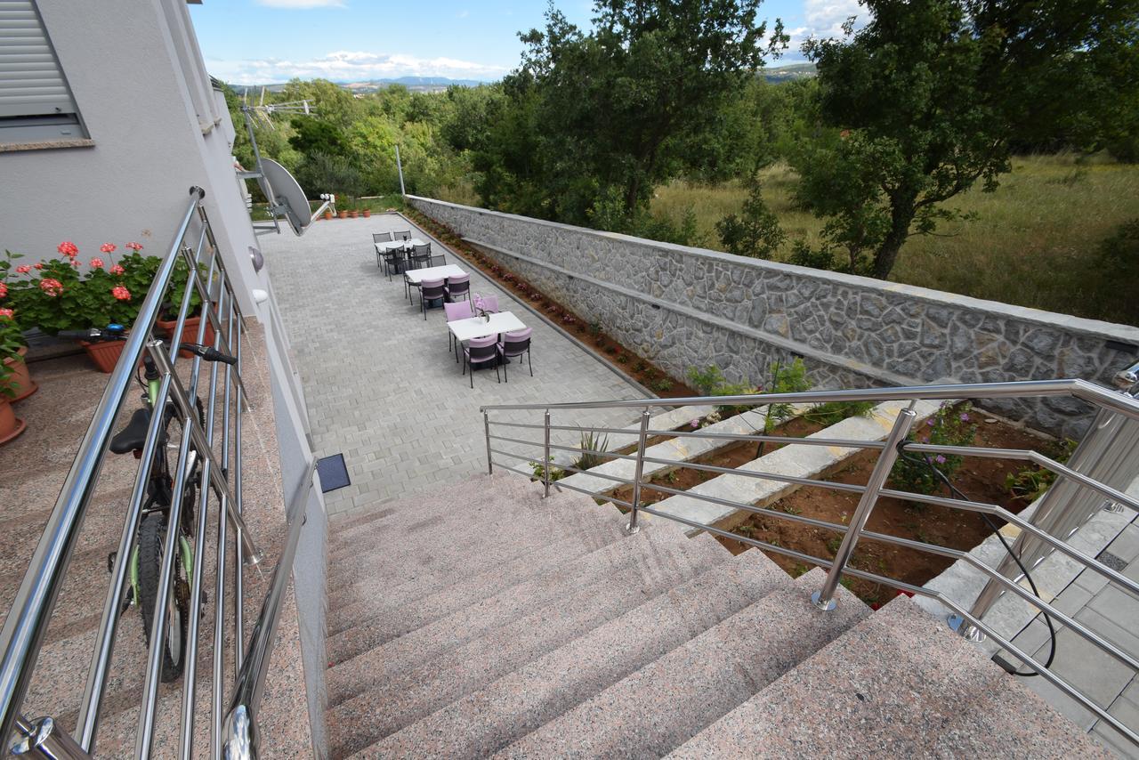Anica Kuk Apartment Starigrad Paklenica